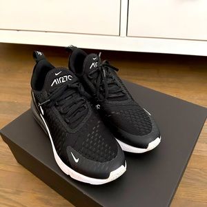 Nike Air Max 270 Women’s 7.5